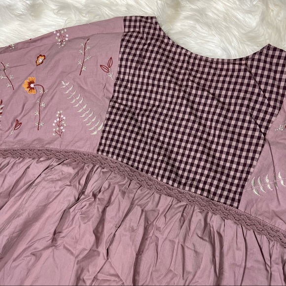 LOGO Lavish Boho Embroidered Blouse - Picture 6 of 11